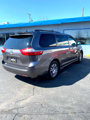 Used 2018 Toyota Sienna XLE image 5