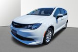 Used 2023 Chrysler Voyager LX image 3
