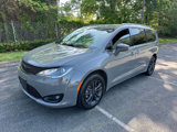 Used 2020 Chrysler Pacifica Touring-L w/ Advanced Safetytec Group image 3
