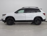 Used 2025 Honda Passport Black Edition image 4