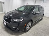 Used 2022 Chrysler Pacifica Limited image 5