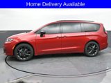 New 2025 Chrysler Pacifica Limited image 2