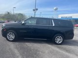 Used 2023 Chevrolet Suburban Premier image 2