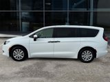 Used 2020 Chrysler Voyager L image 4