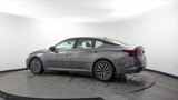 Used 2025 Nissan Altima 2.5 SV image 4