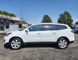 Used 2016 Chevrolet Traverse LT w/ Style and Technology Package image 4