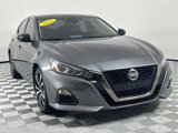 Used 2021 Nissan Altima 2.5 SR w/ SR Premium Package image 3