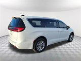 New 2025 Chrysler Pacifica Select image 3