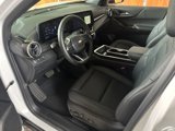 Used 2025 Chevrolet Equinox LT w/ Convenience Package II image 2