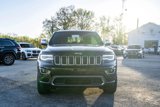 Used 2019 Jeep Grand Cherokee Limited w/ Luxury Group II image 2