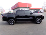 Used 2023 Toyota Tacoma TRD Off-Road image 2