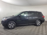 Used 2020 Nissan Pathfinder S image 2
