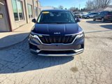 Used 2023 Kia Carnival LX image 3