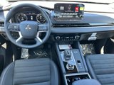New 2025 Mitsubishi Outlander SE image 6