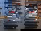 Used 2021 Ford Edge SE image 5