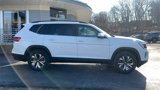 New 2025 Volkswagen Atlas SE image 4