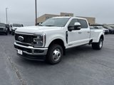 New 2025 Ford F350 4x4 Crew Cab DRW Super Duty image 2