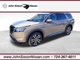 New 2025 Nissan Pathfinder Platinum image 1