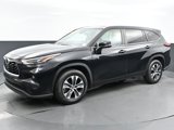 Used 2023 Toyota Highlander XLE image 3