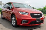 New 2025 Chrysler Pacifica Select image 4