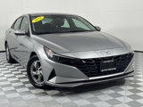 Used 2021 Hyundai Elantra SE image 2