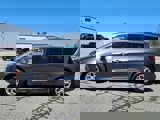 Used 2023 Chrysler Pacifica Limited image 2