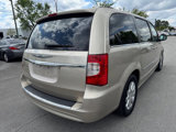 Used 2015 Chrysler Town & Country Touring image 4