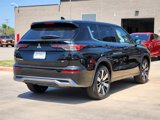 New 2025 Mitsubishi Outlander SE image 3