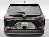 Used 2023 Toyota Sienna XLE image 6