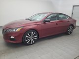 Used 2021 Nissan Altima 2.5 SR image 2