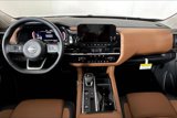 New 2025 Nissan Pathfinder Platinum image 2