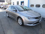 Used 2016 Chrysler 200 Limited w/ Convenience Group image 5