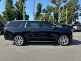 New 2025 Chevrolet Suburban Premier image 2