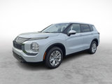 New 2025 Mitsubishi Outlander ES image 2