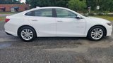 Used 2017 Chevrolet Malibu LT w/ Driver Confidence Package image 4