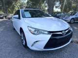 Used 2017 Toyota Camry SE image 3