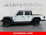 Used 2022 Jeep Gladiator Mojave w/ Cold Weather Group image 2