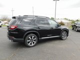 New 2025 Honda Pilot Touring image 3