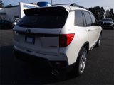 New 2025 Honda Passport EX-L image 6