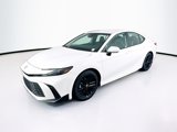 Used 2025 Toyota Camry SE image 3