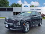 Used 2024 Cadillac XT4 Premium Luxury image 2
