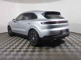 Used 2024 Porsche Cayenne image 3