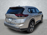 Used 2024 Nissan Rogue SL image 4