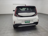 Used 2023 Kia Soul LX w/ LX Technology Package image 6