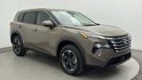 Used 2025 Nissan Rogue SV image 3