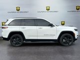 Used 2023 Jeep Grand Cherokee Altitude image 6