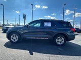 Used 2023 Ford Explorer XLT w/ Equipment Group 202A image 5