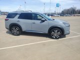 New 2025 Nissan Pathfinder Platinum image 4