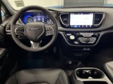 New 2025 Chrysler Pacifica Select image 5
