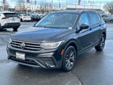 Used 2022 Volkswagen Tiguan SE w/ Panoramic Sunroof Package image 2